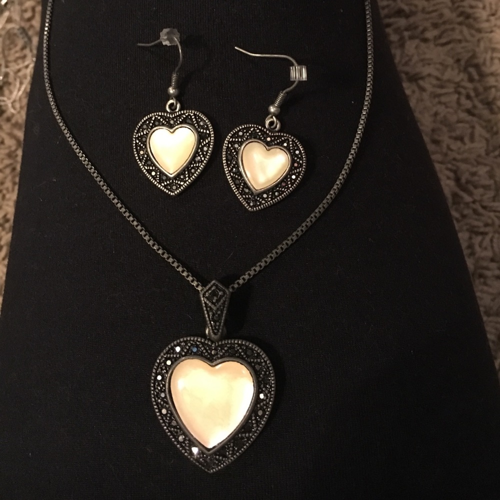 Heart necklace with earrings