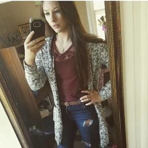 Meet your Posher, Elizabeth