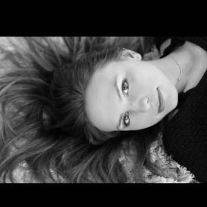 Meet your Posher, Emilee