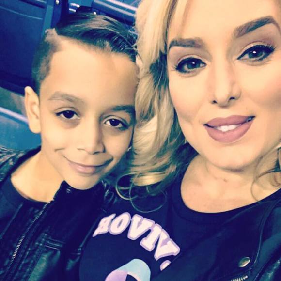 Meet your Posher, Mary - Picture 1 of 1