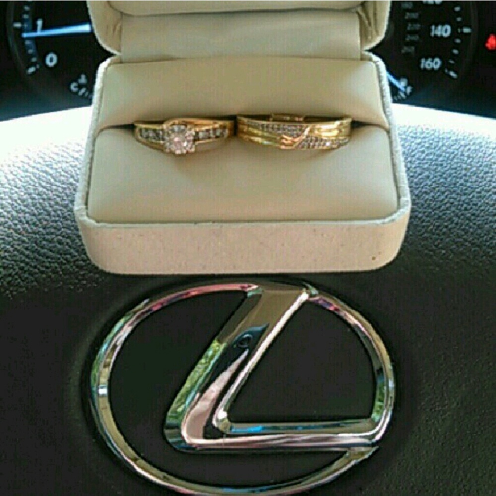 Men's wedding band.... Price drop for 1hr