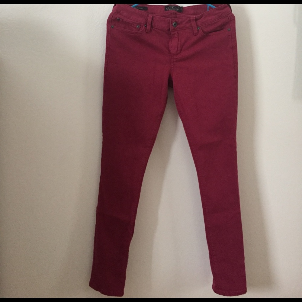 Lucky Brand- Lolita Skinny. Adorable jeans!