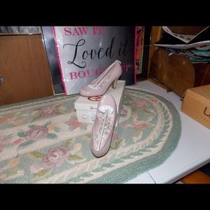 Pumps, light pink, blush color, patent leather