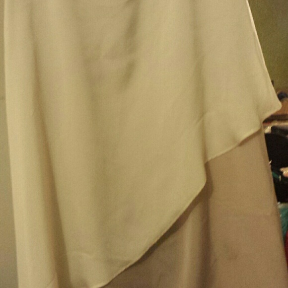 Cream and gold dress - Picture 2 of 4