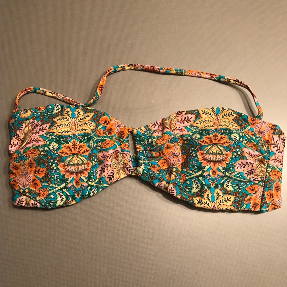 Swim suit bandeau top