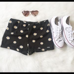 Brandy Melville Bruna Daisy Shorts