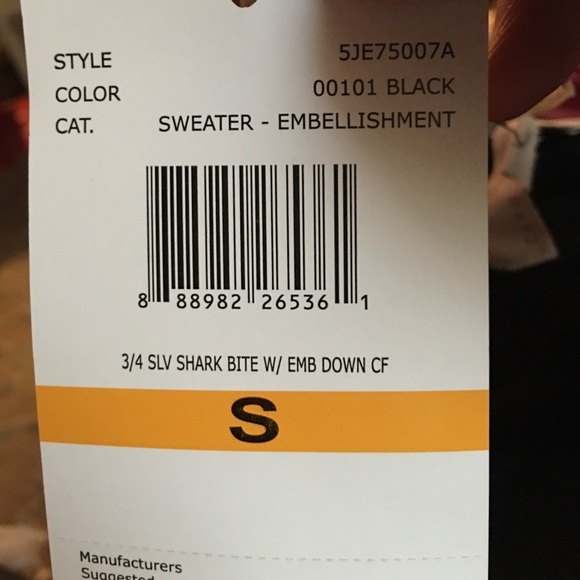 🍏Carolyn Taylor embellished sweater🍏 - Picture 3 of 6