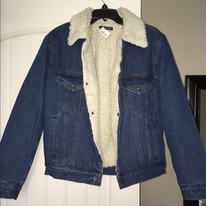 Brandy Melville Sherpa lined denim jacket