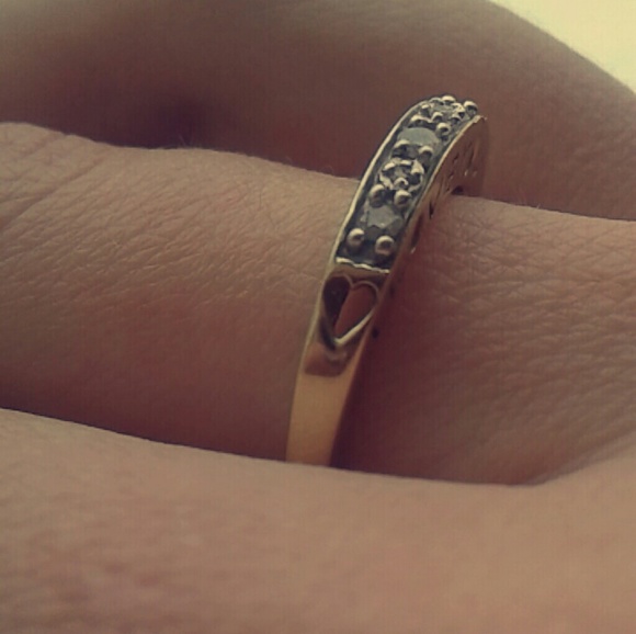 Gold and Diamond ring 10 k size 7 - Picture 3 of 4