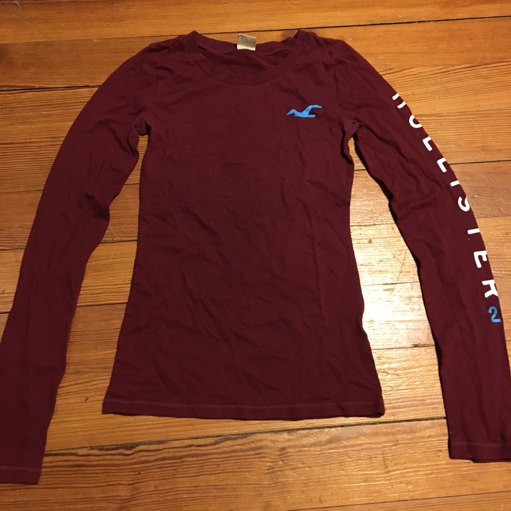 Maroon long sleeve Hollister shirt