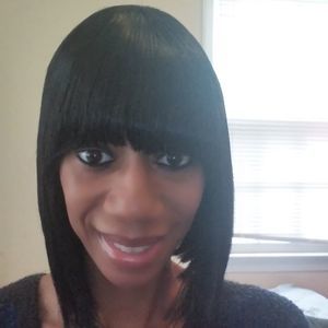 Meet your Posher, Monique