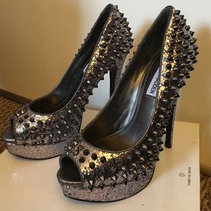 *MOVING SALE* Steve Madden heels