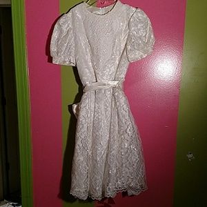 WHITE FIRST COMMUNION/FLOWER GIRL DRESS