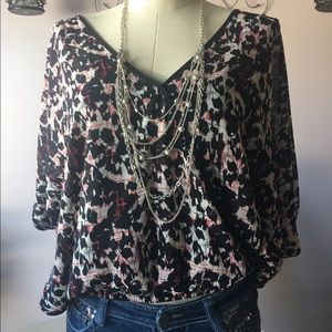 Mid sleeve blouse cheetah Leopard print