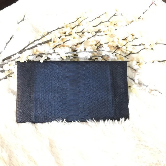 Real Python Skin! - Picture 2 of 3