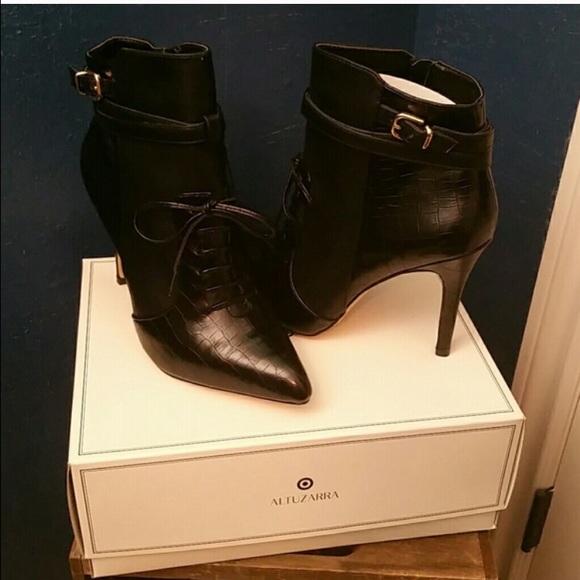 Altuzarra Shoes - 💕HP 7/13💕 Altuzarra Ankle Boot
