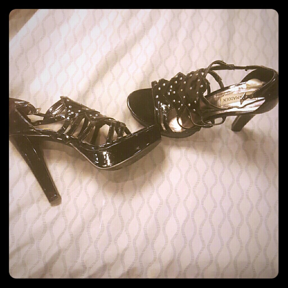 Steve Madden Black heels