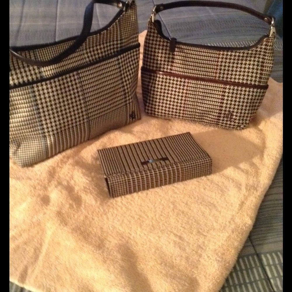 Three small pieces Two small hand bags and wallet