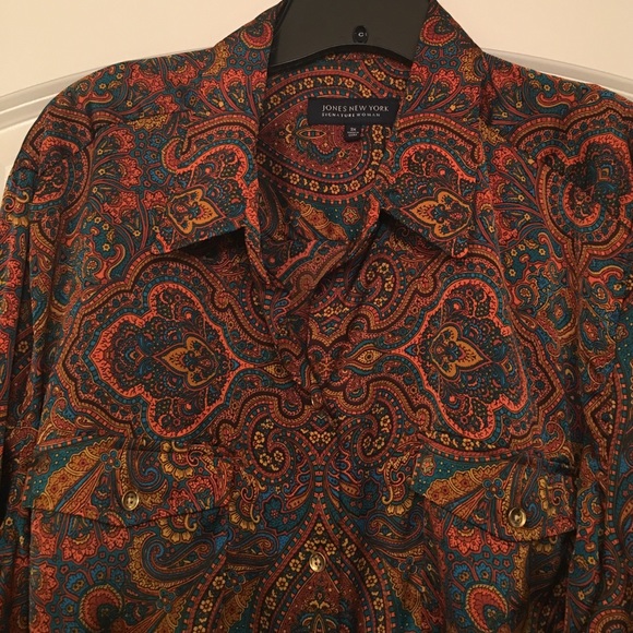 Blouse - Picture 2 of 3