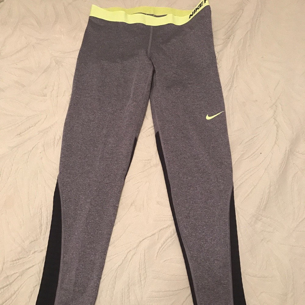 Brand new Nike Pro Warm leggings