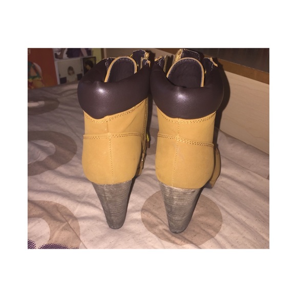 Steve Madden booties - Picture 3 of 4