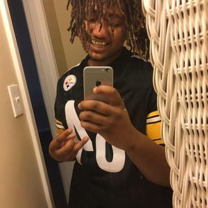 Meet your Posher, Deangelo