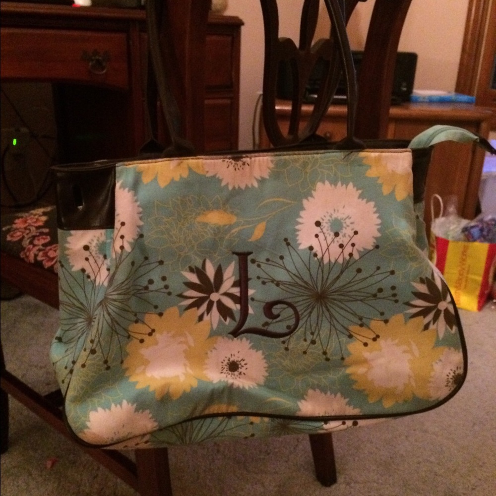 Thirty-one large purse