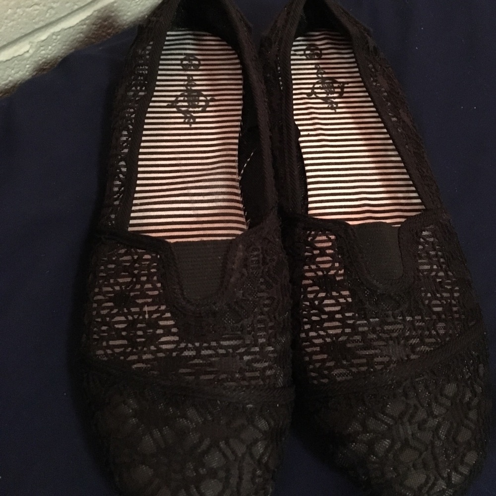 Lacy Flats!