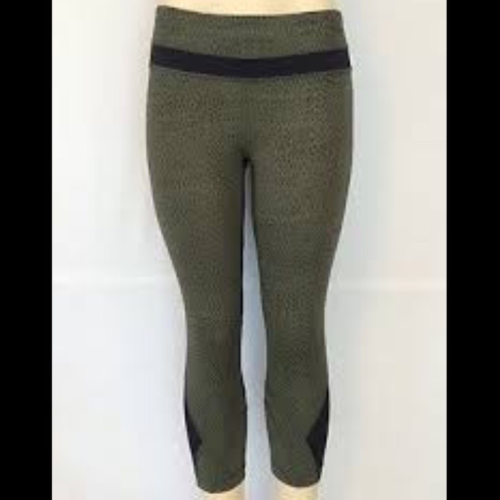 Lululemon Run Inspire II crop in Fatigue Green.