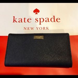 SOLD***NWT Navy Kate Spade Wallet Stacy Clutch
