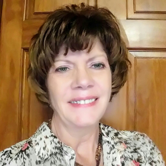 Meet your Posher, Kristi - Picture 2 of 2