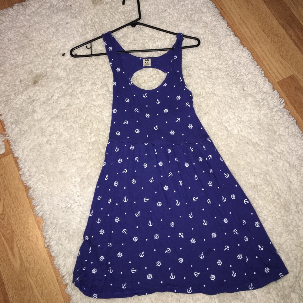 Dress - Picture 1 of 2