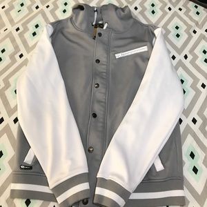 Aperture Greg and white mens size L