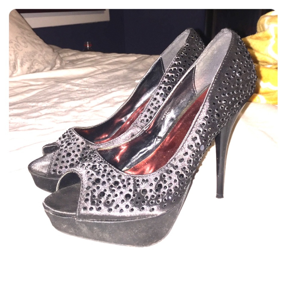 Black crystal studded stilettos Sz 8.5