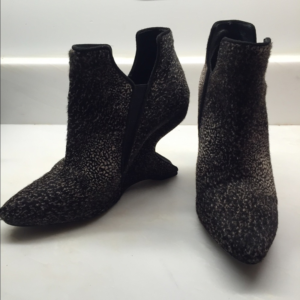 Stuart Weitzman speckled fur ankle boots