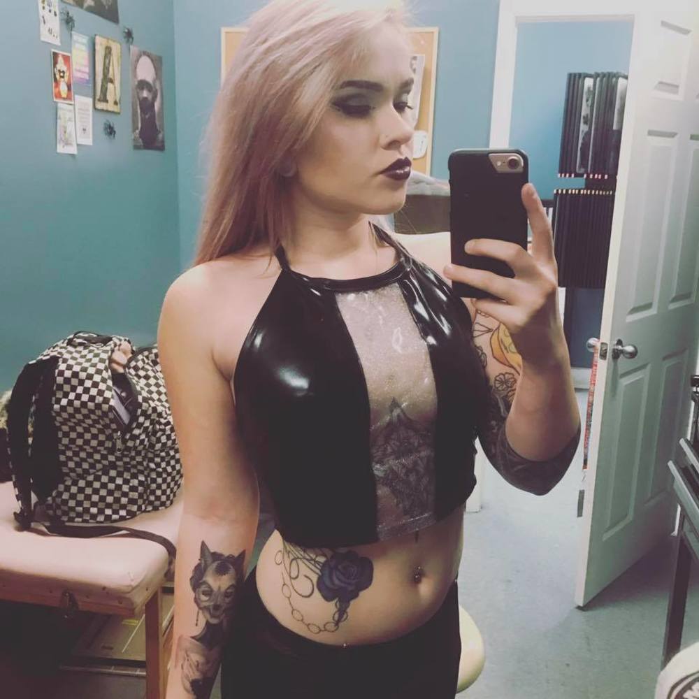 Meet your Posher, Alesha