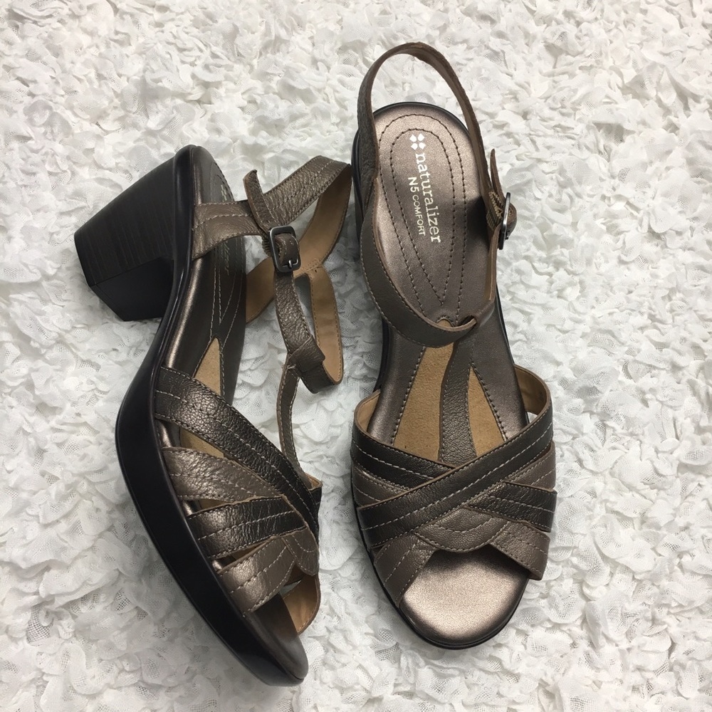Naturalizer N5 Comfort Sandals 10W New