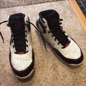 Nike Air Max basketball shoes