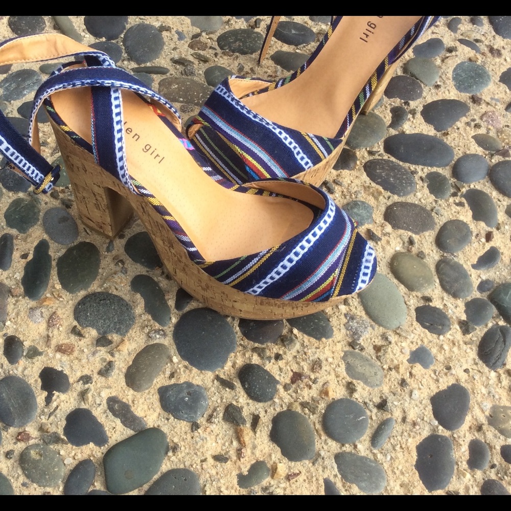 Madden girl platform sandal size 6.5