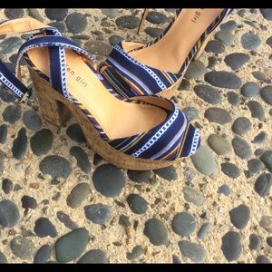 Madden girl platform sandal size 6.5