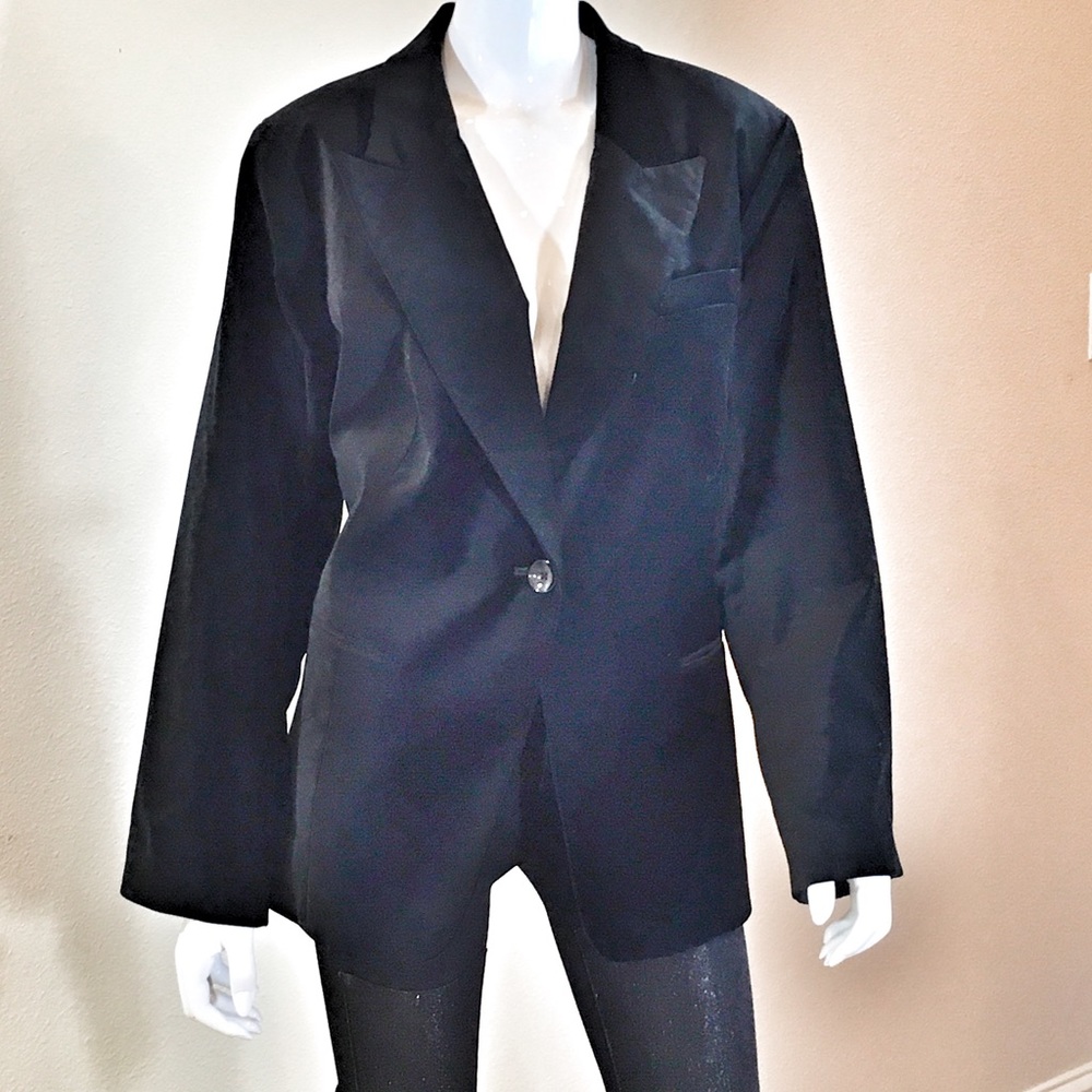 3 Chico's Velvet Blazer