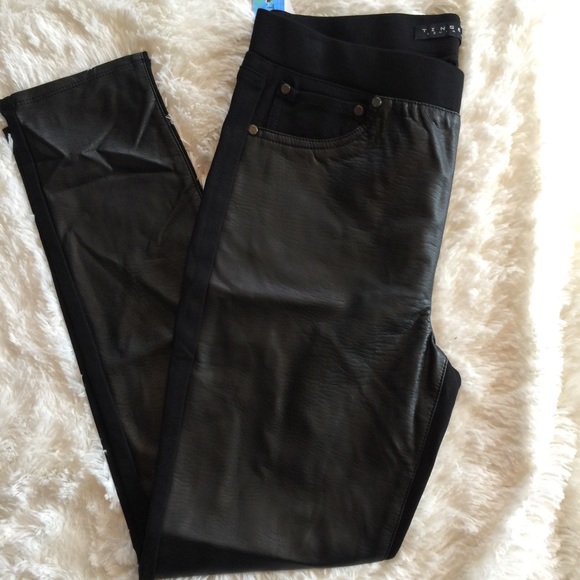 All over front Faux Leather Skinny Pants - Picture 2 of 4