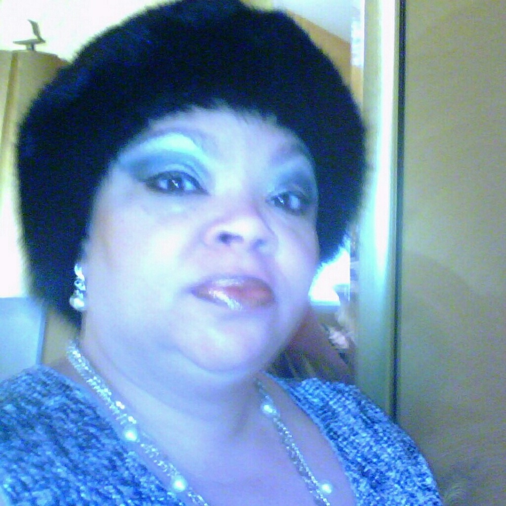 Meet your Posher, Sharon