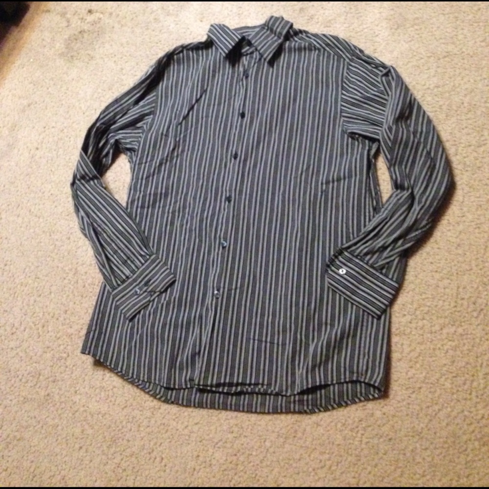 Like new long sleeve dress shirt Sz M