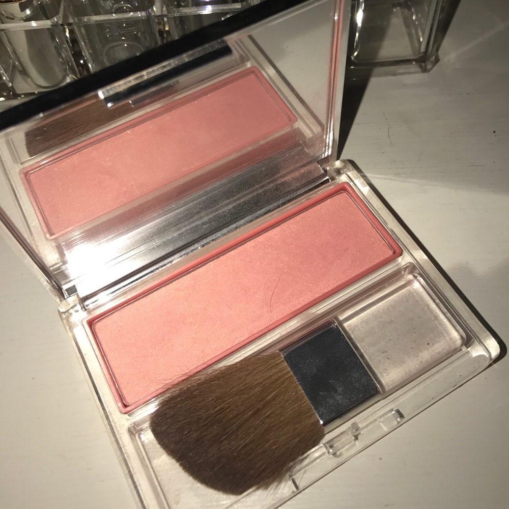 Clinique Precious Posy blush