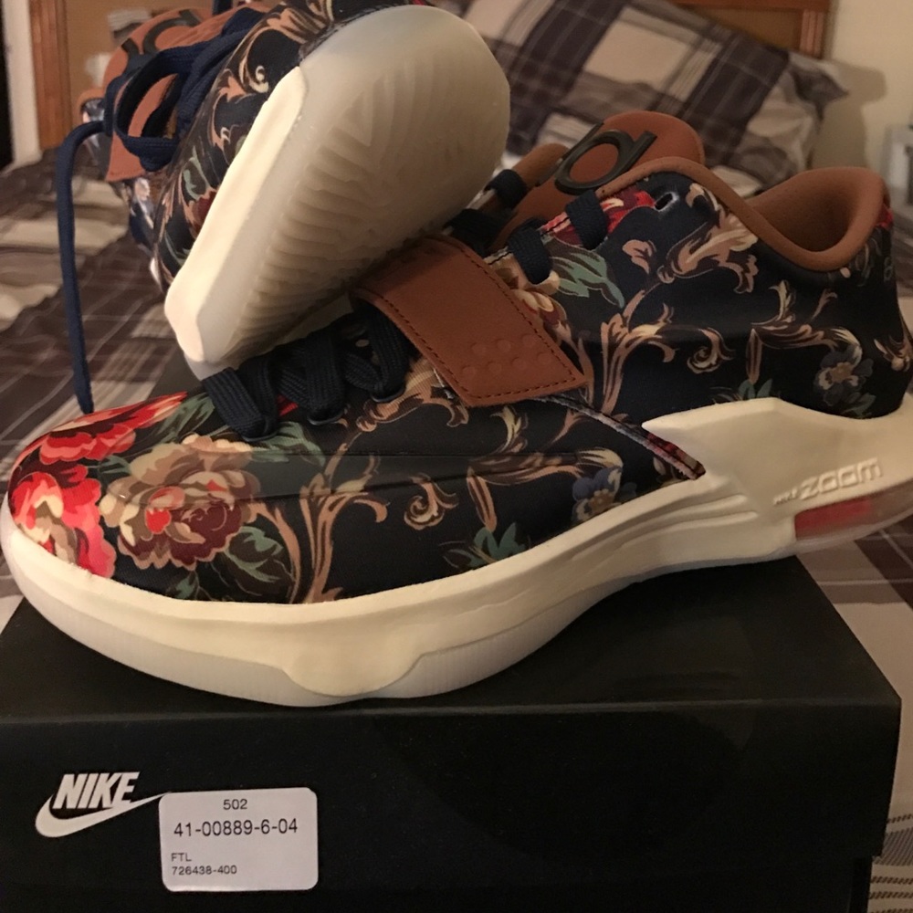 KD Floral Vll