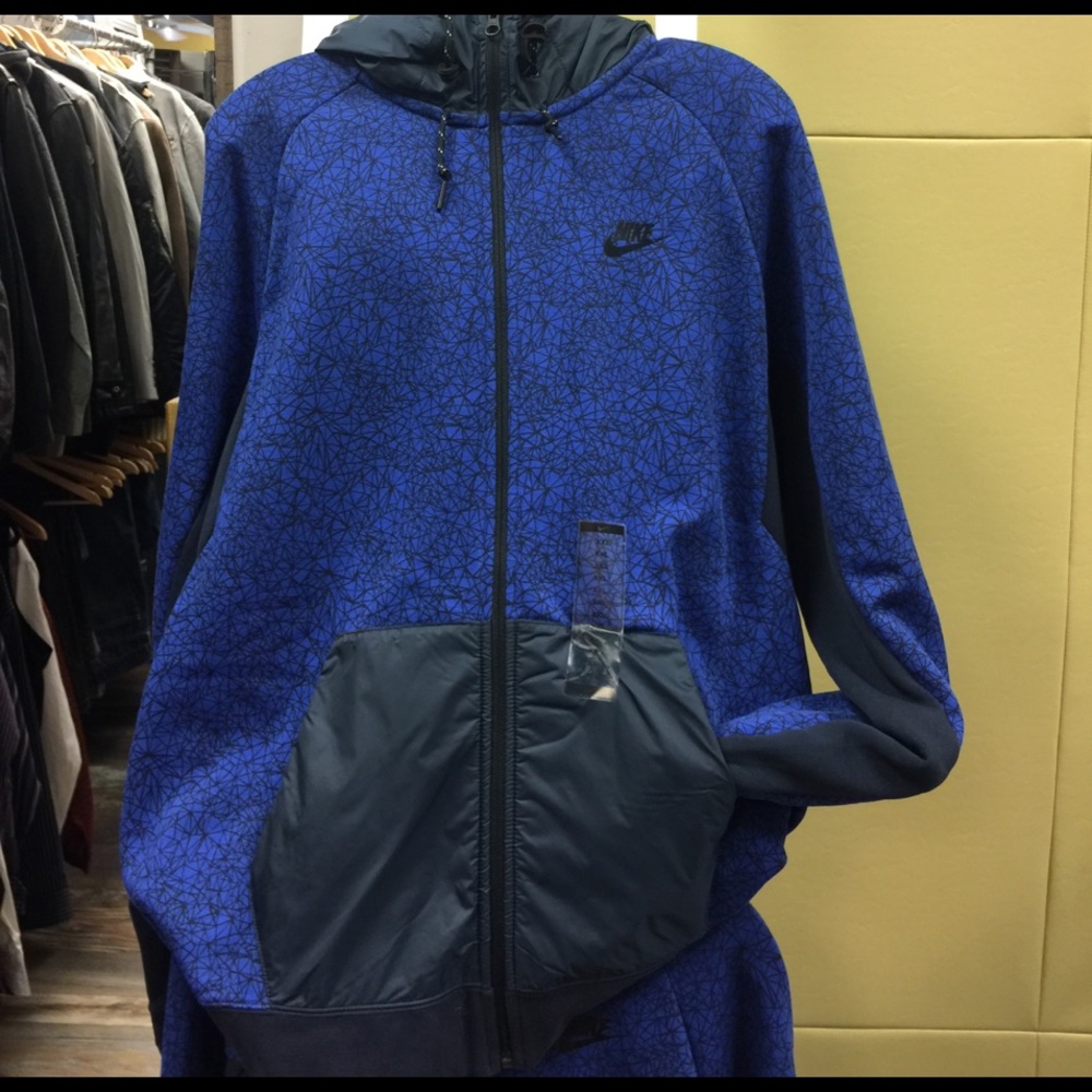 Nike Zip up Sweater