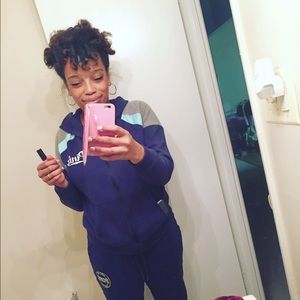 💁🏽✨🦄Meet Your Posher💋 Jarilyn Ashley🦄✨💁🏽