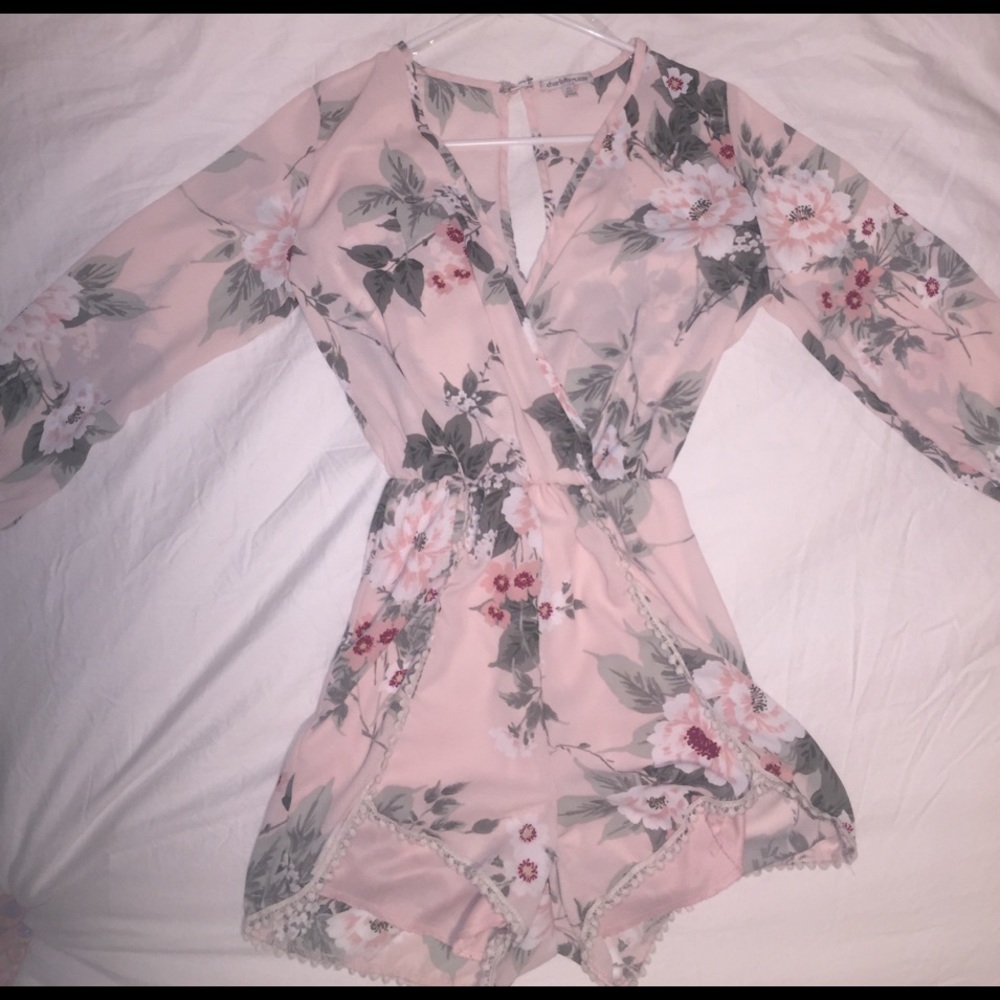 XS Charlotte Russe floral jumper