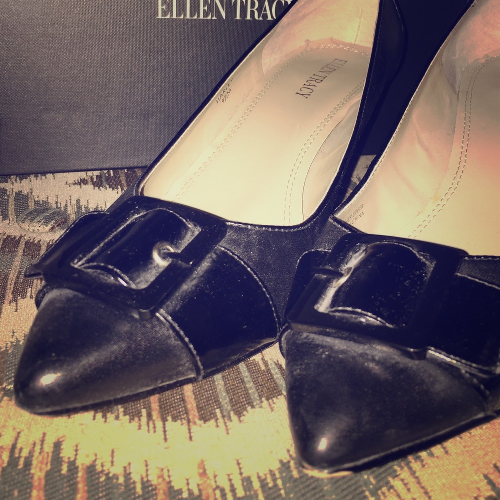 Ellen Tracy black dress shoes